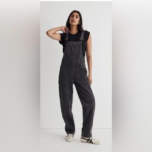 Madewell denim oversized carpenter overalls in hartwell wash- WORN ONCE